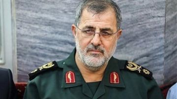 من هو محمد باكبور الذي كلفه المرشد الإيراني قائدا عاما للحرس الثوري؟