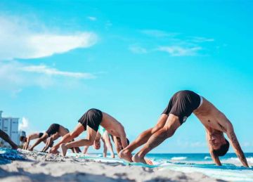  على الشاطئ .. لاعبو مانشستر سيتي يستعدون لمواجهة يوفنتوس صور 