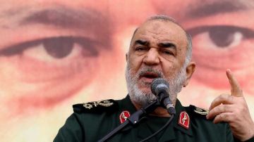 إيران تؤكد مقـ.تل قائد الحرس الثوري في الغارة الإسرائيلية إيران تؤكد مقـ.تل قائد الحرس الثوري في الغارة الإسرائيلية