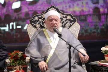 من منبر الهجرة .. أحمد عمر هاشم يدعو إلى نبذ السلاح ووحدة الأمة