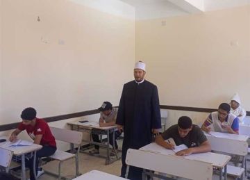 الثانوية الأزهرية 2025.. طلاب الشعبة العلمية بالمنيا يؤدون امتحان التوحيد دون شكاوى