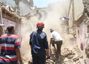 انتشال جثة طفلة من أسفل أنقاض منزل منهار بقنا