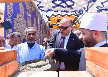  أداء الأمانة تجاه شعب مصر العظيم .. وزيرا الأوقاف والعمل يزوران رأس غارب بالبحر الأحمر (تفاصيل)