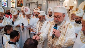 الأنبا مرقس يشارك الأنبا دانيال احتفالات عيد أم المحبة الإلهية بأسيوط