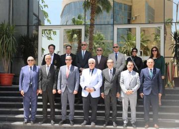 وزير التعليم العالي يعقد اجتماعا مع رؤساء الجامعات الأهلية الحكومية الجديدة (التفاصيل)