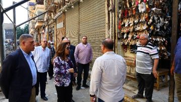 استكمال إحلال المرافق 100 .. منال عوض تتفقد المرحلة الأولى من تطوير سوق العتبة