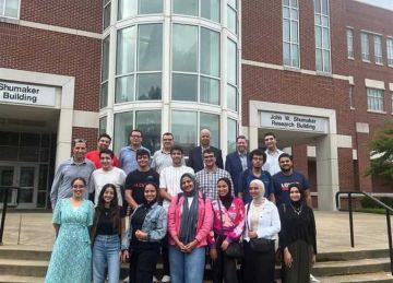 التعليم العالي : 21 طالبا مصريا في برنامج التدريب البحثي الصيفي بجامعة لويفيل الأمريكية التعليم العالي : 21 طالبا مصريا في برنامج التدريب البحثي الصيفي بجامعة لويفيل الأمريكية