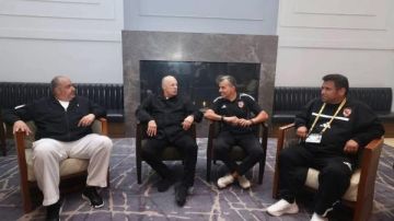 هاني أبو ريدة يزور بعثة الأهلي في نيوجيرسي قبل مواجهة بالميراس ..شاهد