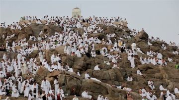 خطبة عرفة: من الإيمان صلة الأرحام والصبر عند البلاء