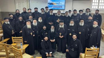 بحضور الأنبا رافائيل.. انعقاد اجتماع مجمع كهنة كنائس وسط القاهرة