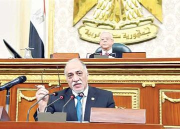 زعيم أغلبية البرلمان يطالب بحوكمة الدعم ودمج الاقتصاد غير الرسمي زعيم أغلبية البرلمان يطالب بحوكمة الدعم ودمج الاقتصاد غير الرسمي