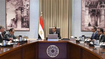 رئيس الوزراء يتابع تطوير 7 فنادق تاريخية سبق طرحها ضمن الطروحات الحكومية