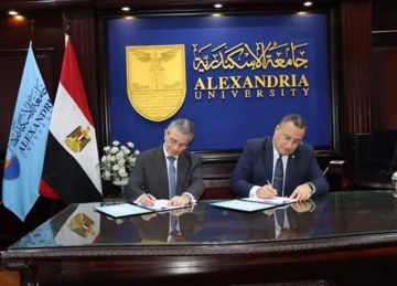 مصلحة الجمارك وجامعة الإسكندرية توقعان بروتوكولا مشتركا لتعزيز الاستثمار في التنمية البشرية