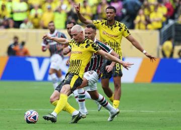 التعادل يحسم نتيجة مباراة بوروسيا دورتموند وفلومينينسي في مونديال الأندية