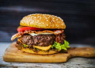 في العيد.. حضري ساندوتشات البرجر في المنزل بمكونات صحية وطازجة في العيد.. حضري ساندوتشات البرجر في المنزل بمكونات صحية وطازجة