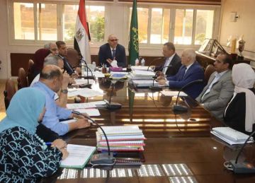 لشغل الوظائف القيادية.. محافظ القليوبية يرأس اجتماع لجنة اختيار القيادات