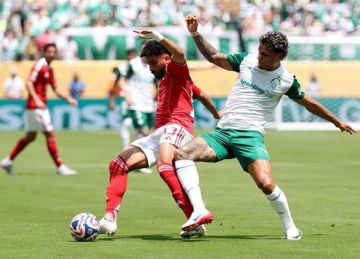 محمد هاني نقطة ضعف .. حسام غالي يكشف مشكلة الأهلي أمام بالميراس محمد هاني نقطة ضعف .. حسام غالي يكشف مشكلة الأهلي أمام بالميراس