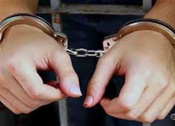 أنهى حياته بسبب علبة سجائر.. تجديد حبس متهم بقتل صديقه وإلقاء جثته بالشارع في سفاجا