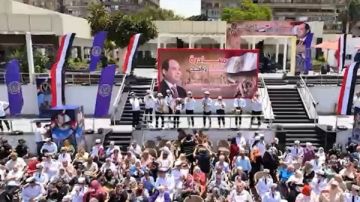 الداخلية تحتفل مع كبار السن بعيد الأضحى.. صور