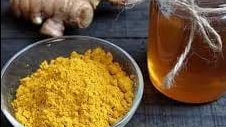 بعد تريند الكركم .. ماذا تفعل ملعقة واحدة لجسمك عند تناوله؟