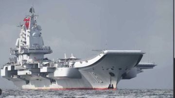 حاملة طائرات صينية تدخل المياه الاقتصادية لليابان.. فكيف كان الرد؟ حاملة طائرات صينية تدخل المياه الاقتصادية لليابان.. فكيف كان الرد؟