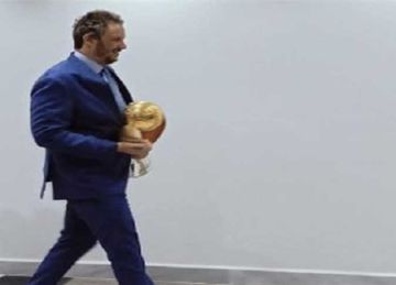 سبب حضور ممدوح عيد اجتماع اتحاد الكرة بكأس أفريقيا.. مصدر يجيب؟