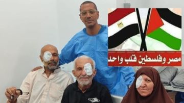  سفراء الصمود .. طبيب عيون بقنا يجري جراحات بالمجان لـ3 مسنين من غزة