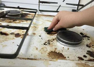 للتخلص من الدهون العنيدة.. أفضل طريقة لتنظيف البوتاجاز بسهولة وبدون مجهود للتخلص من الدهون العنيدة.. أفضل طريقة لتنظيف البوتاجاز بسهولة وبدون مجهود
