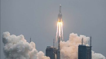 أكبر دفعة صواريخ.. ضربات إيرانية تهز إسرائيل ودمار مستشفى في بئر السبع