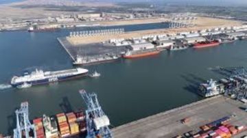  السمدوني : إشراك القطاع الخاص في تطوير منظومة النقل النهري يعزز النمو بعد سنوات من الإهمال