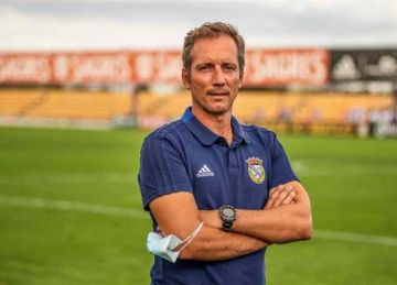 شوبير يكشف آخر التطورات في ملف مدرب الزمالك الجديد