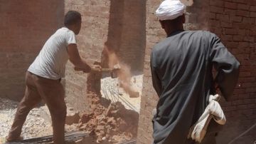 في اجازة العيد.. إيقاف محاولة بناء وإزالة عدد من المخالفات بالقاهرة في اجازة العيد.. إيقاف محاولة بناء وإزالة عدد من المخالفات بالقاهرة