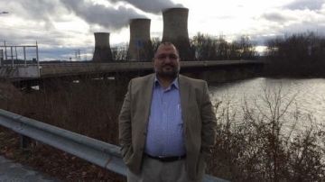 حوار الفرق بين القنبلة والمفاعل ومنشآت التخصيب.. خبير نووي يكشف ما يجب أن يعرفه كل مواطن عن الأزمات النووية وطرق الوقاية