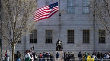 هارفارد في مرمى الاستبداد.. معركة التعليم والفكر الحر في وجه إدارة ترامب هارفارد في مرمى الاستبداد.. معركة التعليم والفكر الحر في وجه إدارة ترامب