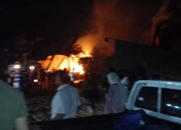 15 سيارة إطفاء لإخماد حريق مصنع سلك بالقناطر الخيرية 15 سيارة إطفاء لإخماد حريق مصنع سلك بالقناطر الخيرية