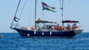 إدانات دولية .. إسرائيل تستفز العالم وتحتجز السفينة مادلين إدانات دولية .. إسرائيل تستفز العالم وتحتجز السفينة مادلين