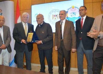 بحضور جراح القلوب: بروتوكول تعاون بين جامعة أسوان ومؤسسة مجدي يعقوب