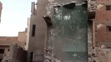 محافظ المنيا يوجه بسرعة التعامل مع انهيار جزئي لعقار بشارع الحسيني