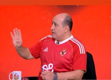 تهديد صريح.. إكرامي يهدد مهيب بمغادرة البرنامج بسبب قميص الأهلي (فيديو)