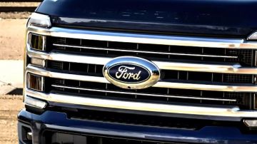 فورد تطلب من السائقين التوقف عن استخدام هذه السيارات فورا