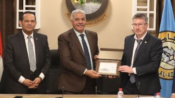 نائب رئيس مجموعة الرؤية الاستراتيجية روسيا العالم الإسلامي يزور جامعة الأزهر