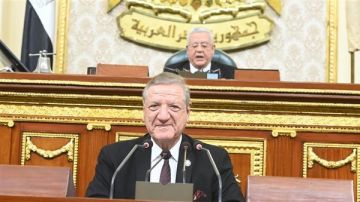 الحكومة تتبنى رؤية اقتصادية ترتكز على أربع ركائز أساسية.. رئيس موازنة النواب يوضح الحكومة تتبنى رؤية اقتصادية ترتكز على أربع ركائز أساسية.. رئيس موازنة النواب يوضح