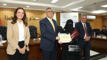 أمثلة مضيئة للكفاح والتضحية..محافظ الجيزة يكرم الأمهات المثاليات على مستوى المحافظة