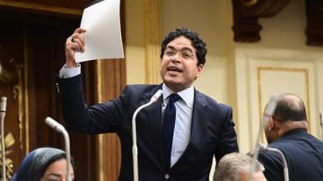 قانون الإيجار القديم.. ضياء الدين داود: الحكومة تلعب بالنار وتتجرأ على الشعب