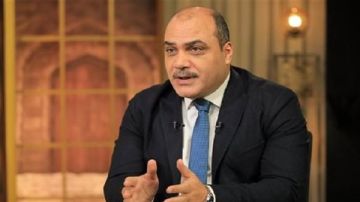 محمد الباز: قضية أحمد فؤاد نجم كشفت زيف من يدعون الدفاع عن حرية التعبير محمد الباز: قضية أحمد فؤاد نجم كشفت زيف من يدعون الدفاع عن حرية التعبير