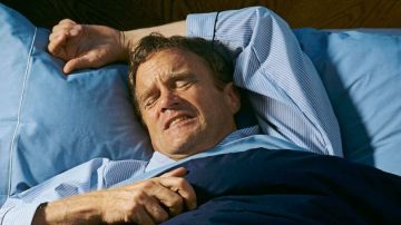 تخلص من الإحراج .. أطعمة ومشروبات تعالج فرط التعرق تخلص من الإحراج .. أطعمة ومشروبات تعالج فرط التعرق