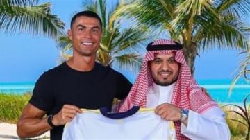 تفاصيل عقد كريستيانو رونالدو مع النصر.. ماذا قدم النادي السعودي للدون؟