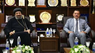 تهنئة مطرانية الوادي الجديد والواحات لقيادات المحافظة بعيد الأضحى صور تهنئة مطرانية الوادي الجديد والواحات لقيادات المحافظة بعيد الأضحى صور