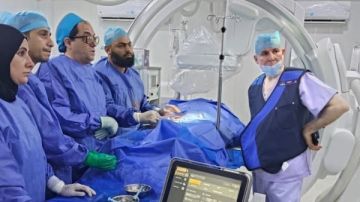 مستشفى جامعة الأزهر بدمياط تجري أول قسطرة مخية لمسن وسيدة.. صور