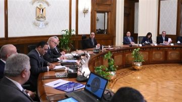 هل توقف الحكومة بعض المشروعات القومية نتيجة الحرب بين إيران وإسرائيل؟